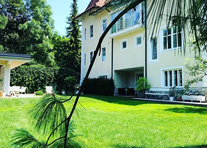 Historical Villa In The Heart Of Bled